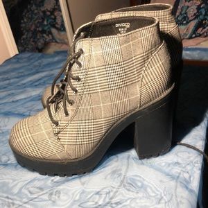 Cute plaid heels